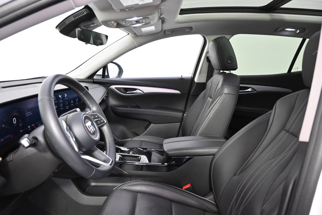 Used 2024 Buick Envision Avenir image 13