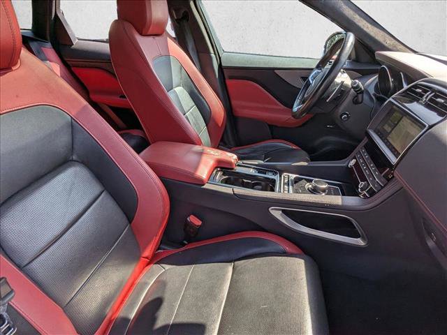 Used 2020 Jaguar F-PACE S image 21