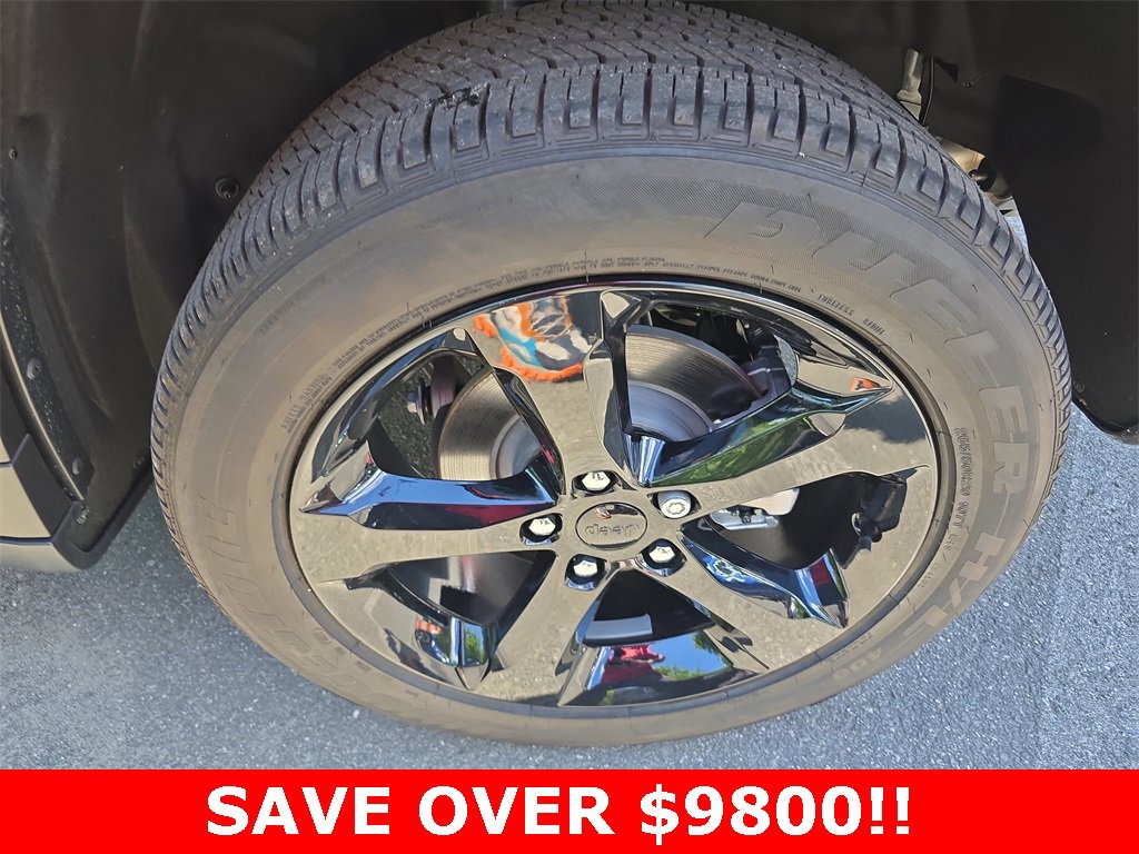 Used 2023 Jeep Grand Cherokee Altitude image 33