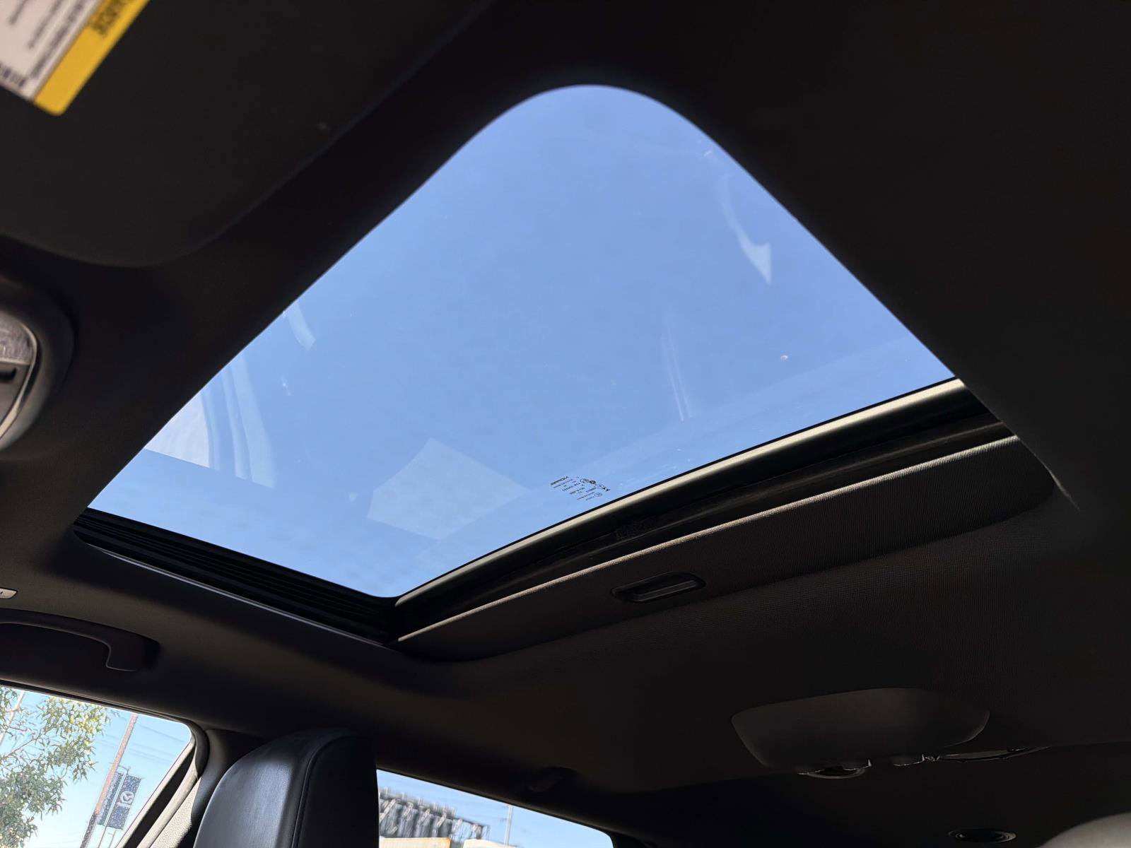 Used 2023 Dodge Durango GT image 19