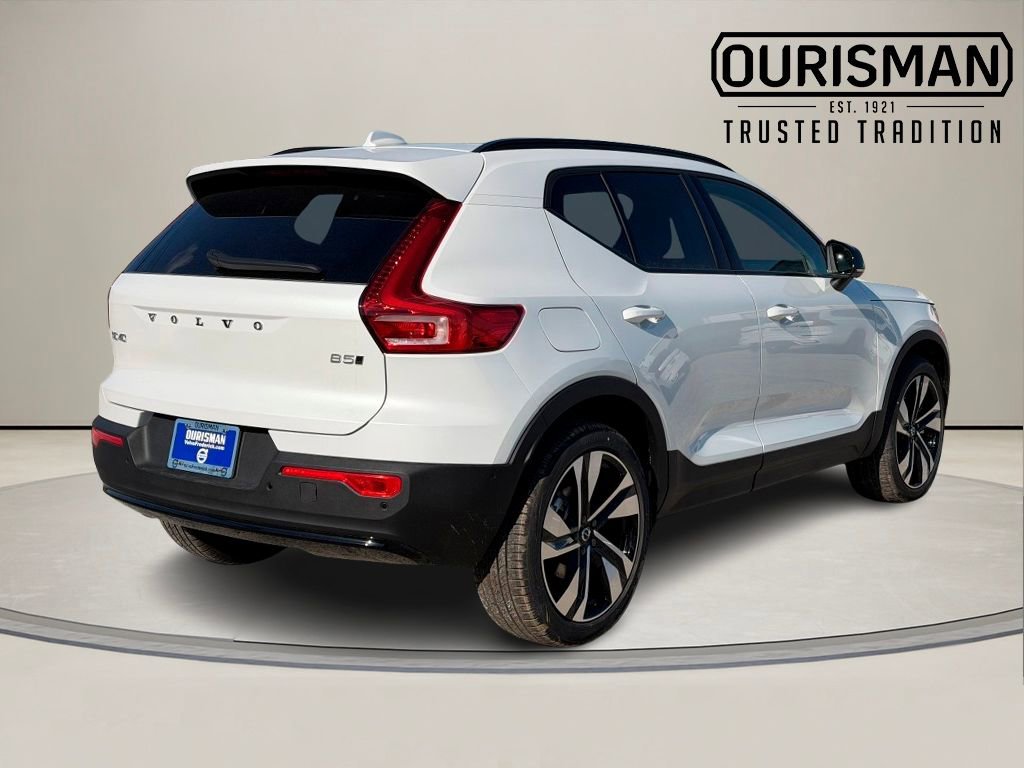 New 2026 Volvo XC40 B5 Ultra w/ Protection Package Premier image 7