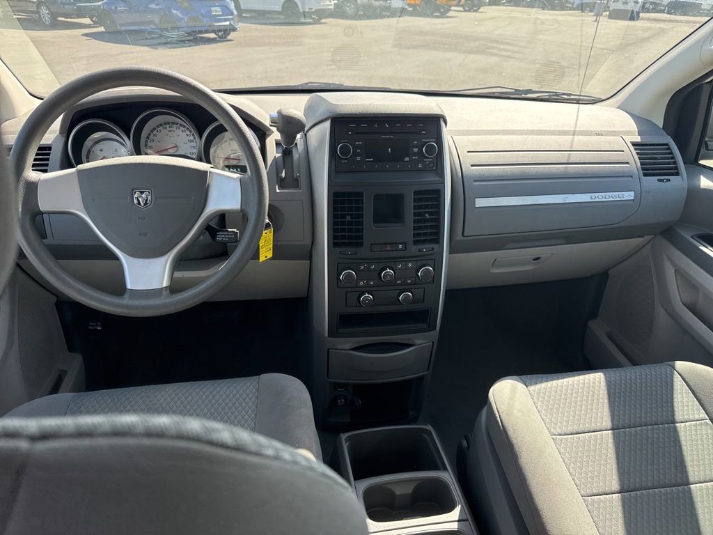 Used 2010 Dodge Grand Caravan SE FWD image 8