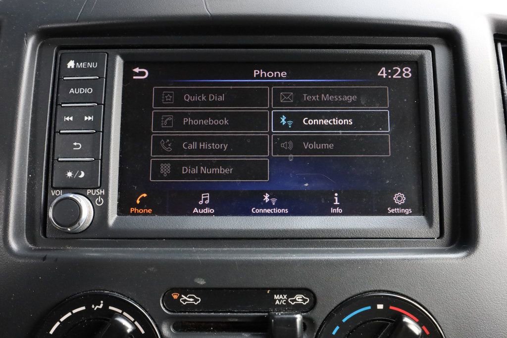 Used 2020 Nissan NV200 S image 21