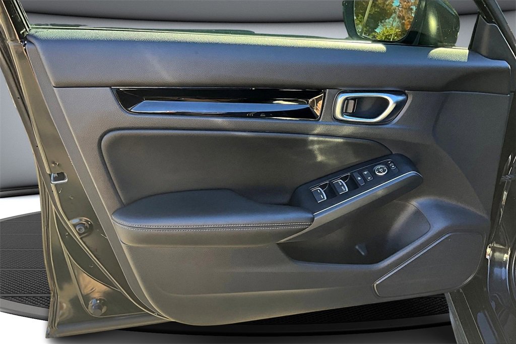 Used 2022 Honda Civic Sport Touring image 17