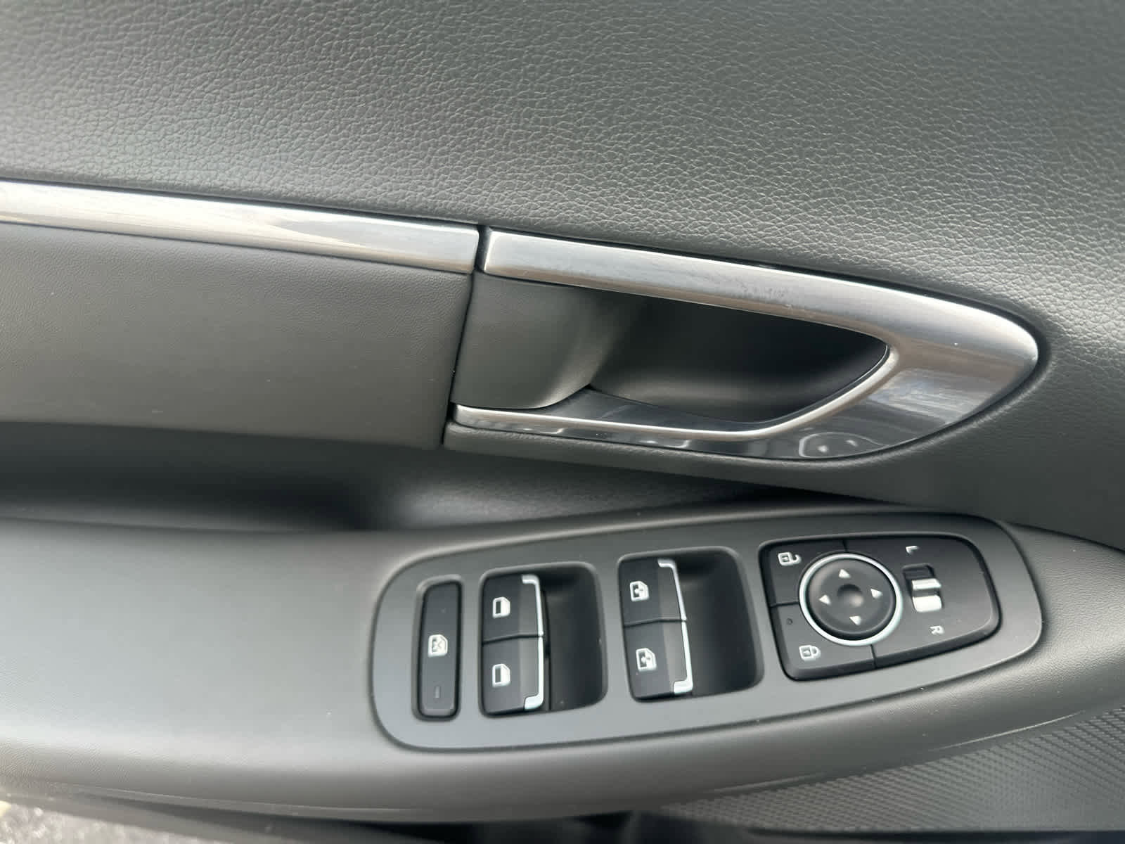 Used 2023 Hyundai Sonata SEL Plus image 21