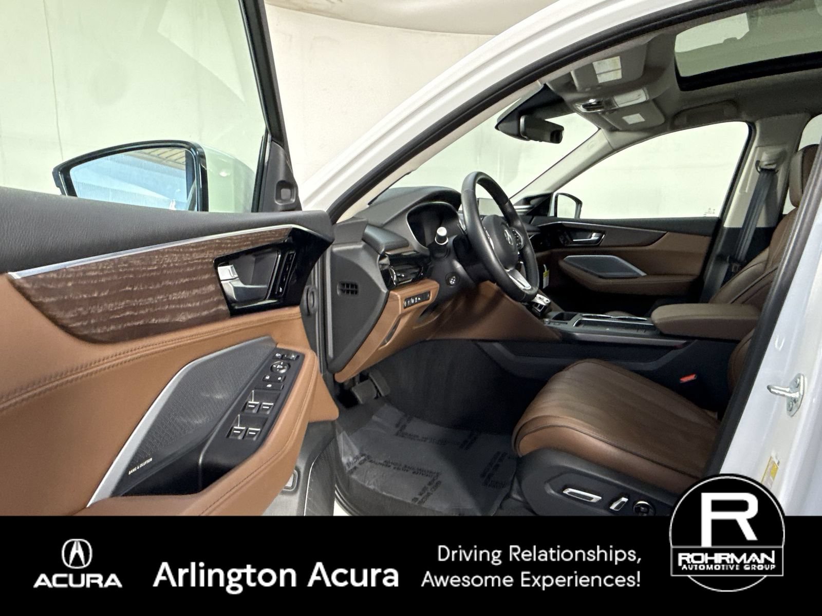 Certified 2026 Acura MDX w/ Advance Package AWD/4WD image 4