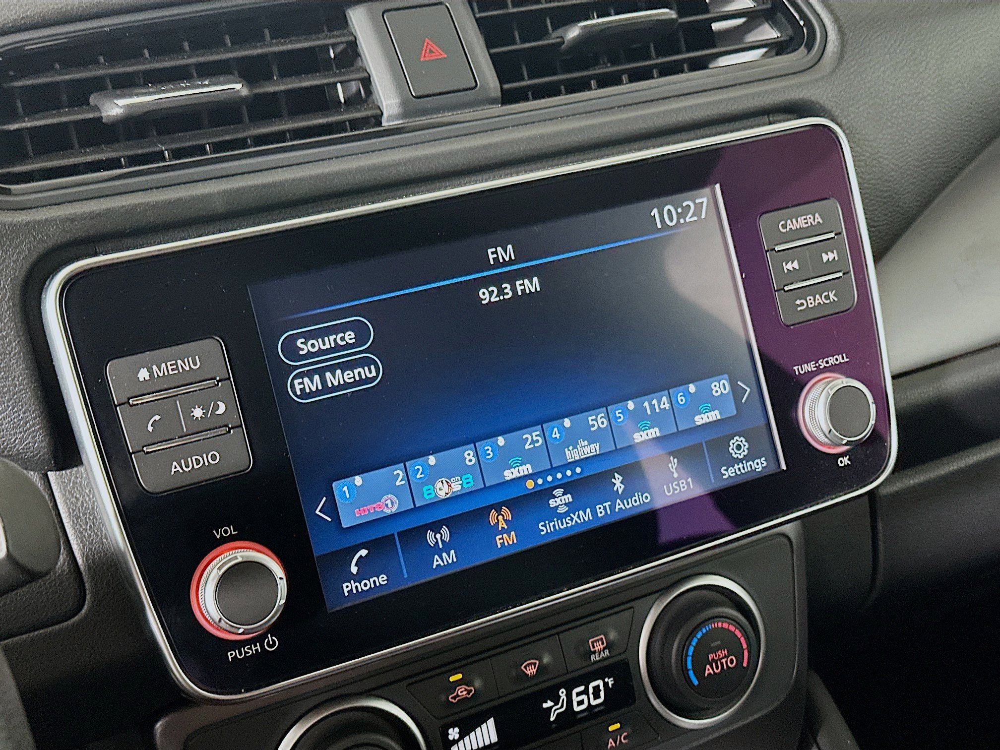 Used 2025 Nissan Leaf S image 21