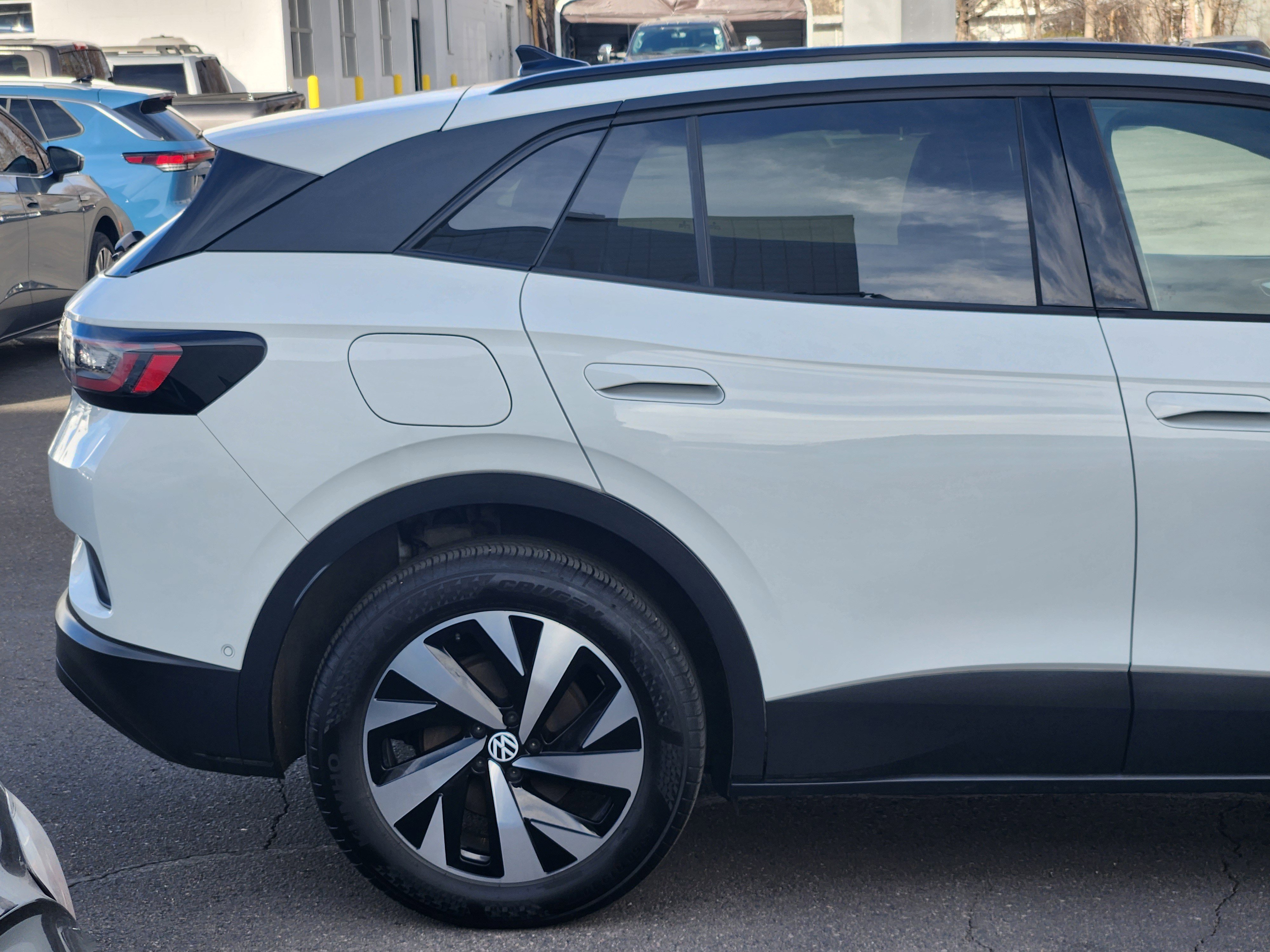 Certified 2023 Volkswagen ID.4 Pro image 6