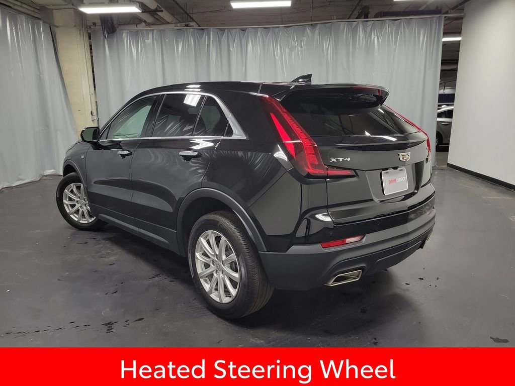 Used 2023 Cadillac XT4 Luxury w/ Cold Weather Package image 6