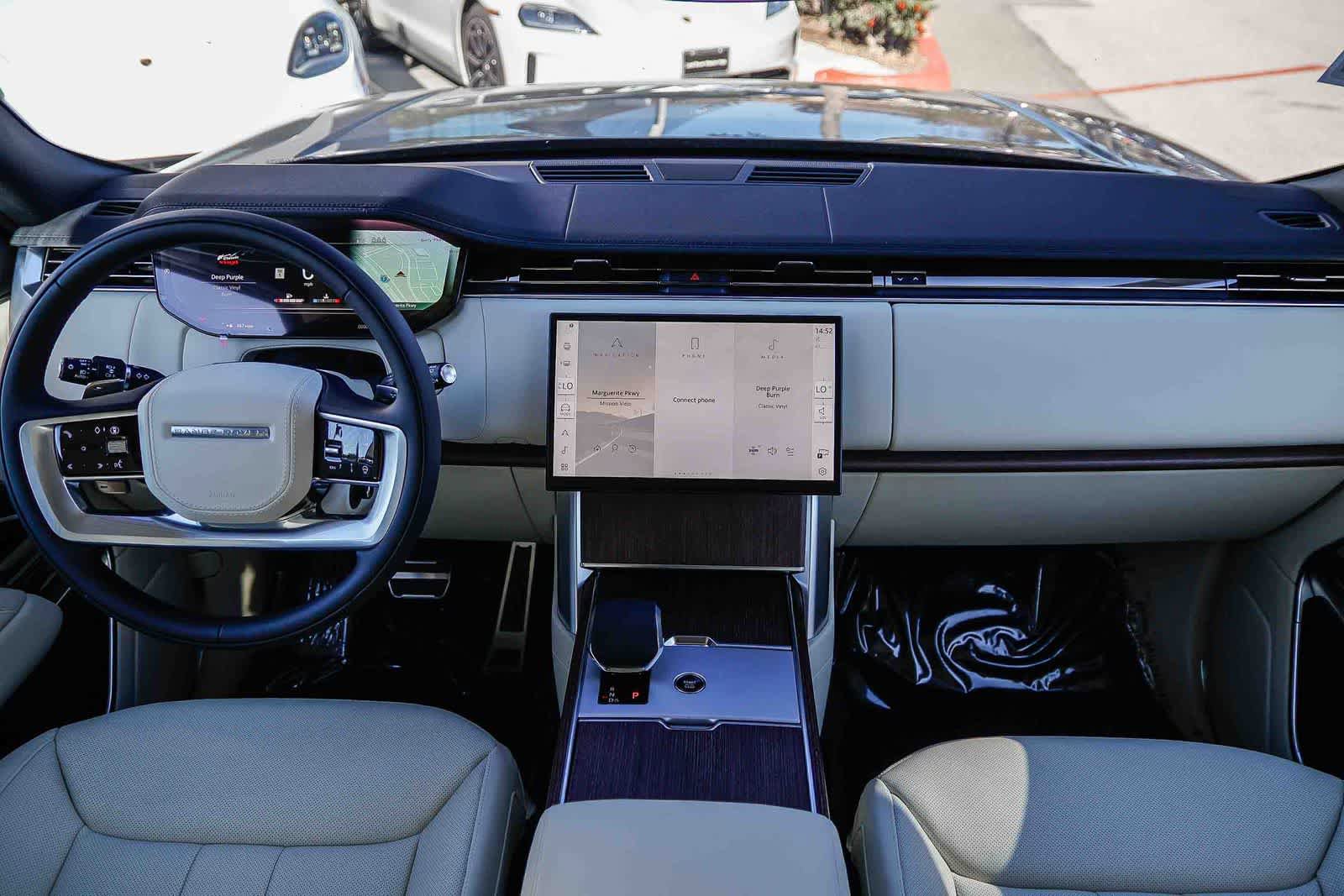 New 2026 Land Rover Range Rover SE image 12