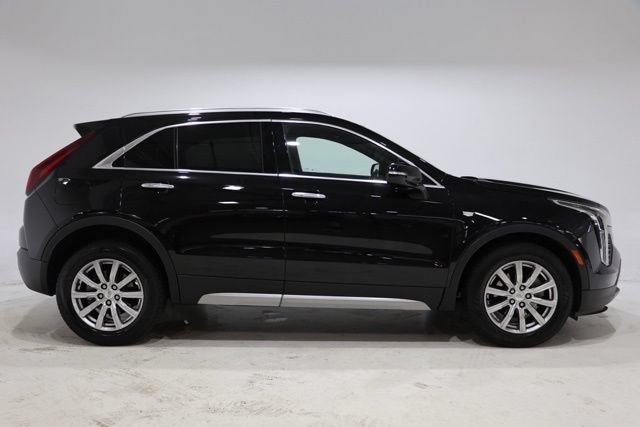 Used 2023 Cadillac XT4 Premium Luxury w/ Driver Assist Package AWD/4WD image 9