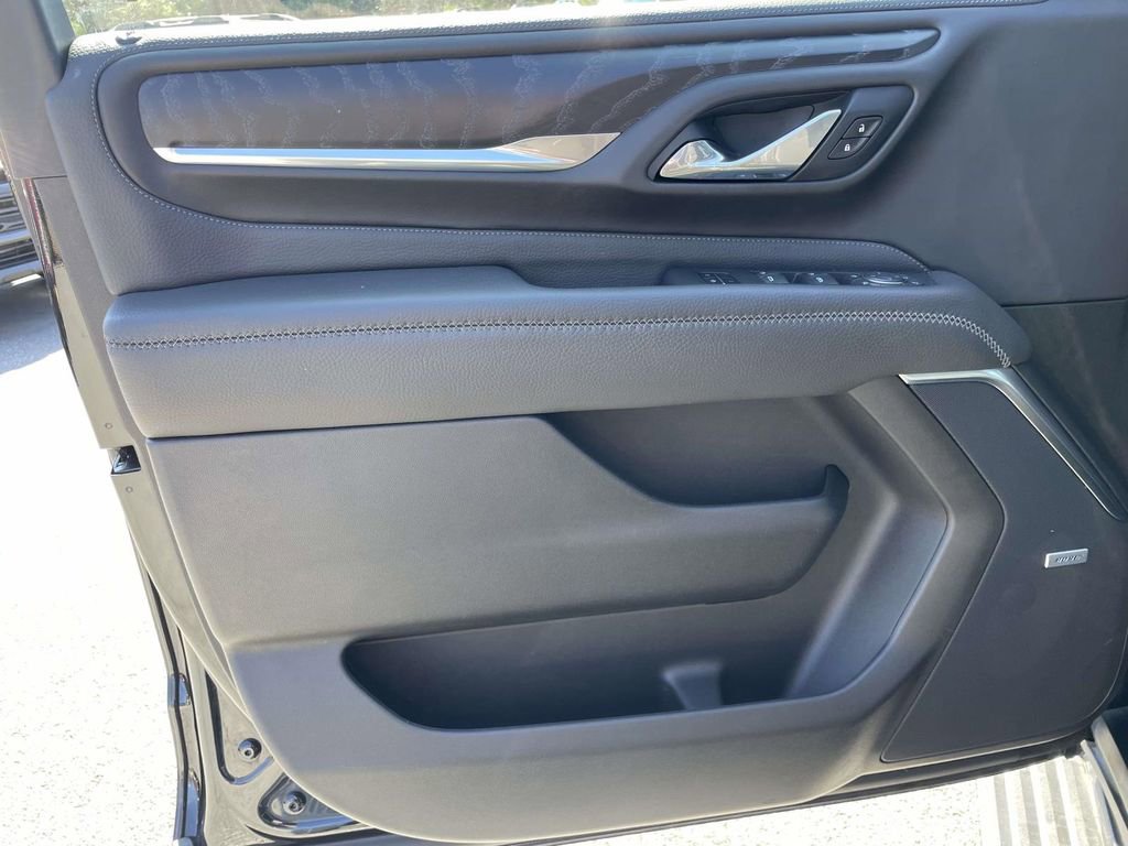 Used 2021 GMC Yukon Denali w/ Denali Ultimate Package image 16