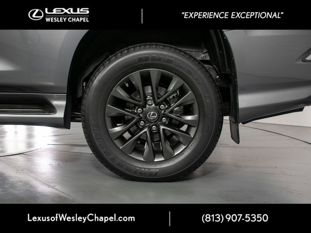 Used 2023 Lexus GX 460 Premium w/ Premium Package image 11