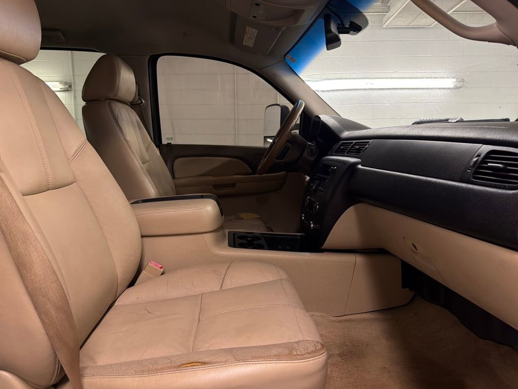 Used 2008 GMC Sierra 2500 SLT w/ Z71 Off-Road Package image 23