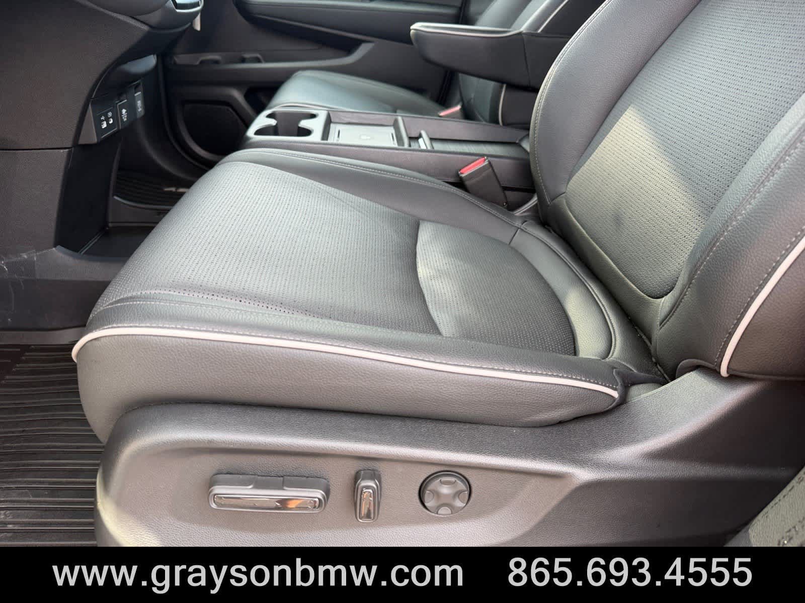 Used 2026 Honda Odyssey Elite image 11