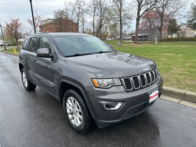 Used 2021 Jeep Grand Cherokee Laredo image 24