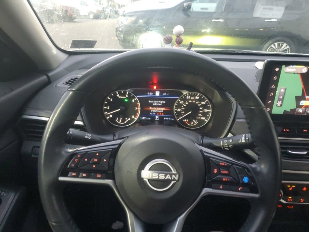 Used 2024 Nissan Altima 2.5 SV w/ SV Premium Package image 17