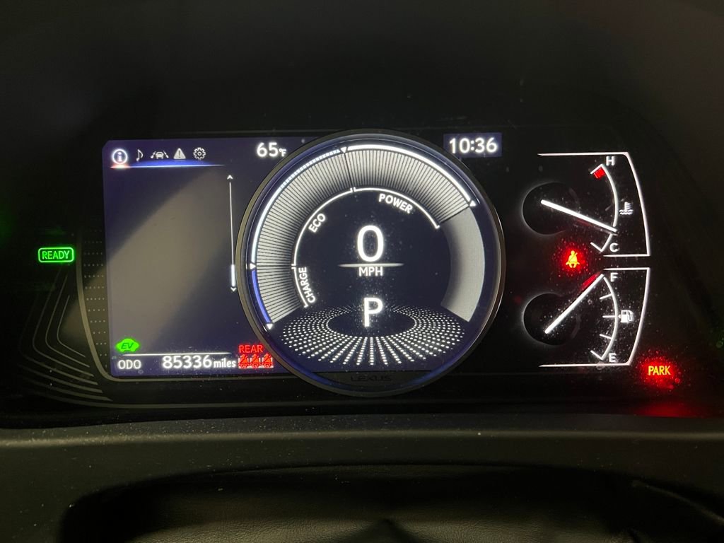 Used 2022 Lexus UX 250h w/ Premium Package image 17