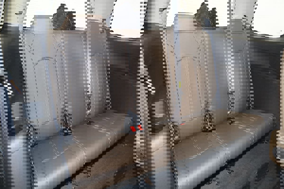 Used 2016 GMC Acadia SLT w/ Open Road Package image 15