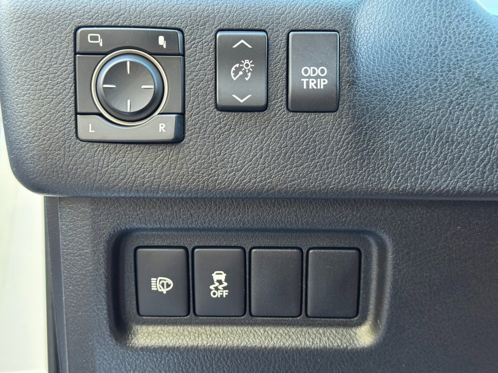 Used 2014 Lexus GX 460 image 17