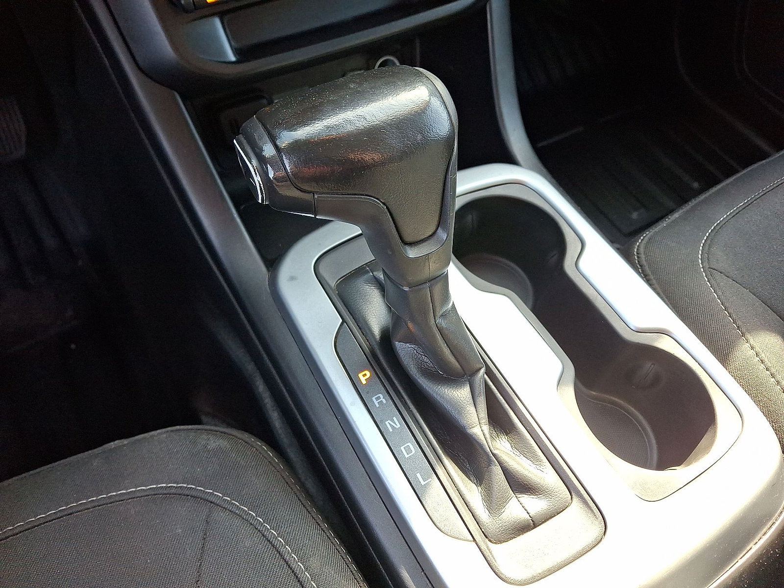 Used 2020 Chevrolet Colorado LT w/ Safety Package AWD/4WD image 12
