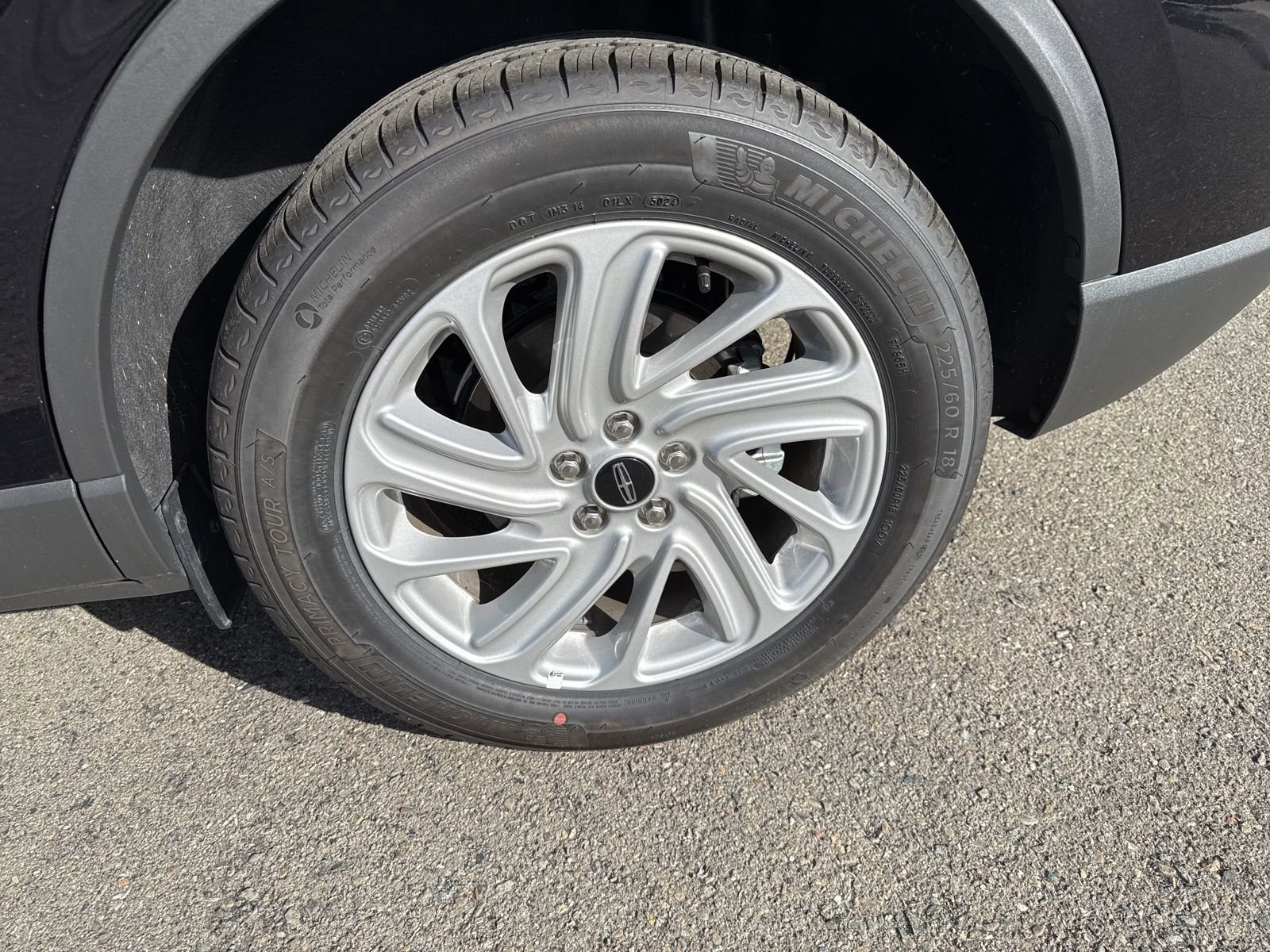 Used 2025 Lincoln Corsair FWD image 17