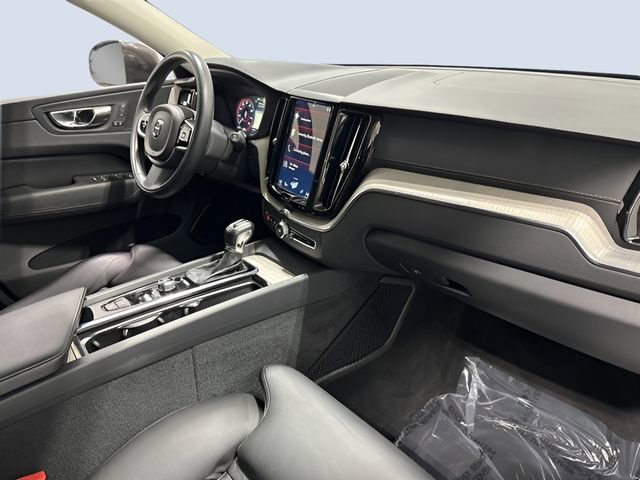 Used 2018 Volvo XC60 T6 Inscription w/ Convenience Package image 12