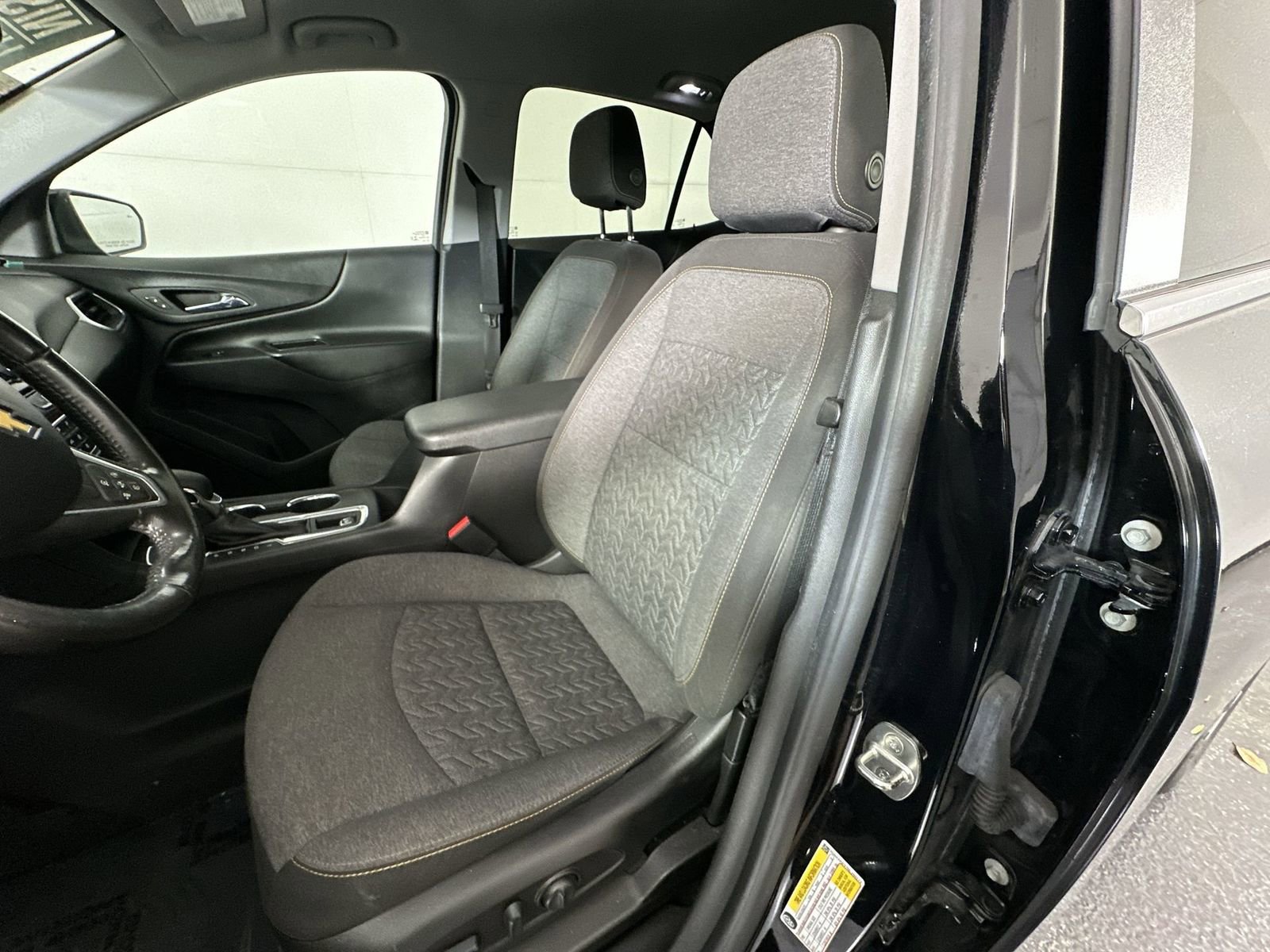 Used 2022 Chevrolet Equinox LT FWD image 11