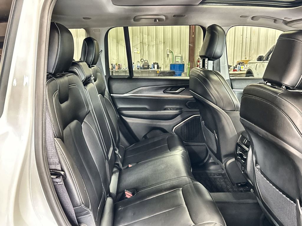 Used 2022 Jeep Grand Cherokee Limited 4xe AWD/4WD image 31
