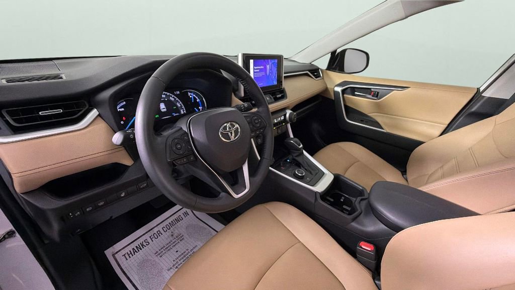 Used 2023 Toyota RAV4 XLE Premium AWD/4WD image 18