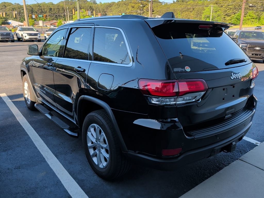 Used 2021 Jeep Grand Cherokee Laredo w/ Security & Convenience Group AWD/4WD image 5