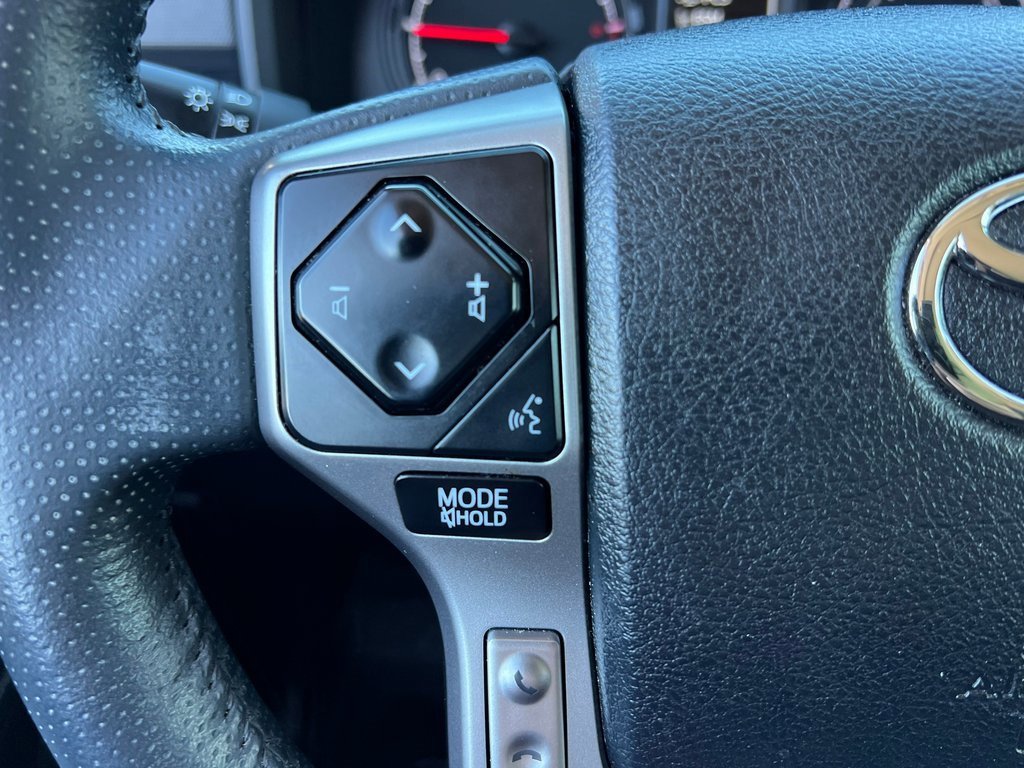 Used 2022 Toyota 4Runner SR5 Premium image 25