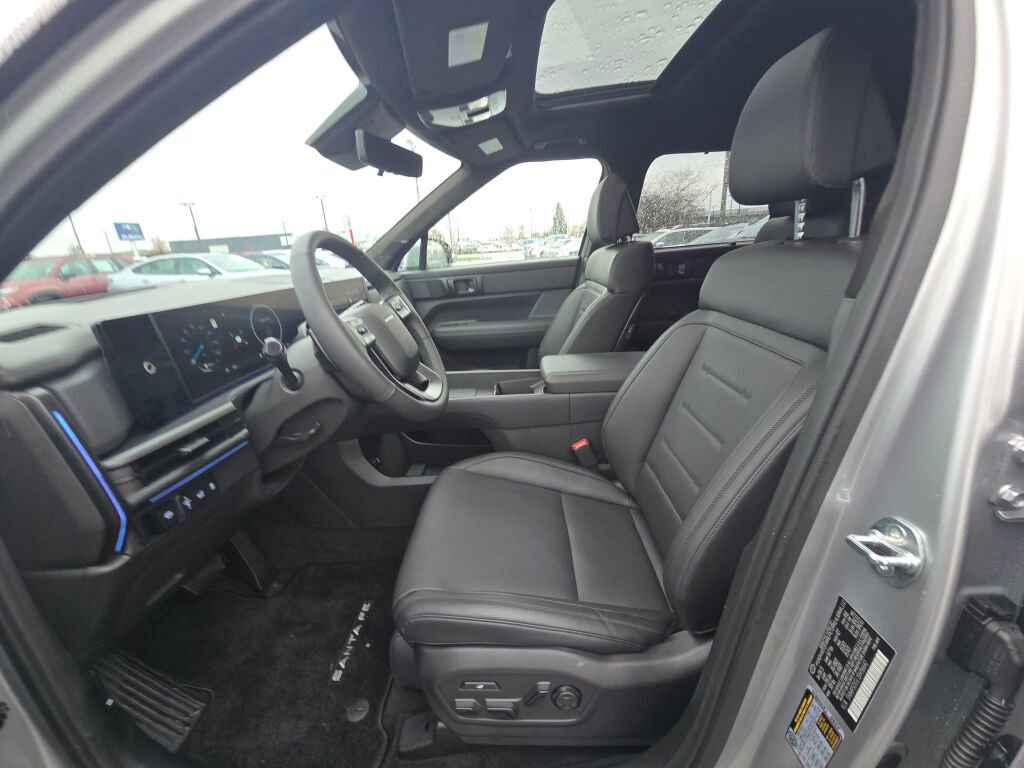 Used 2025 Hyundai Santa Fe Calligraphy image 18