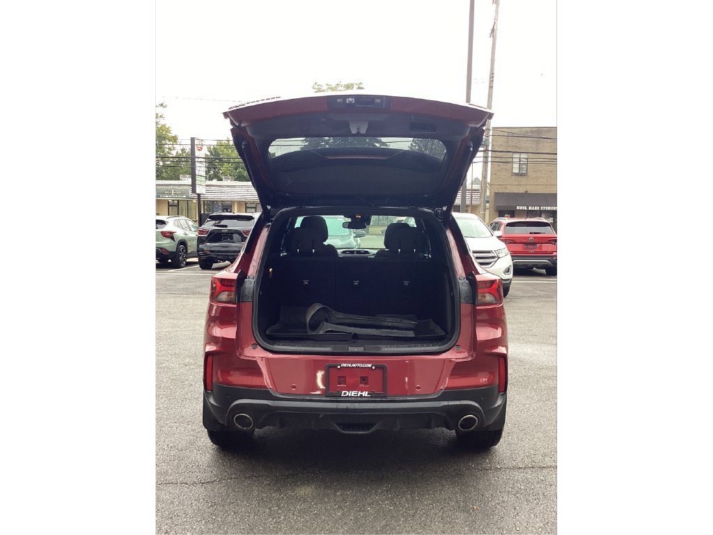 Used 2021 Chevrolet TrailBlazer RS w/ Sun and Liftgate Package AWD/4WD image 11