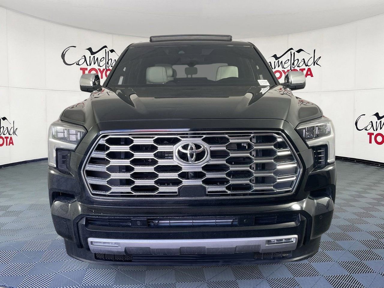 Used 2025 Toyota Sequoia Capstone image 3