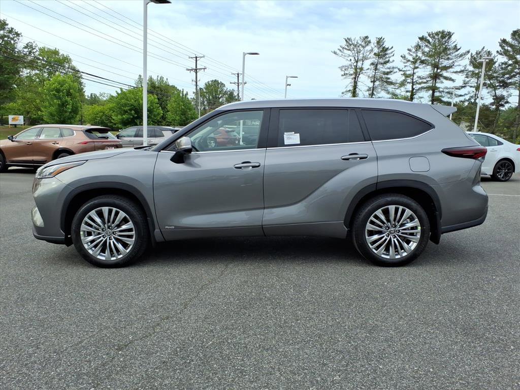 New 2026 Toyota Highlander Platinum AWD/4WD image 6