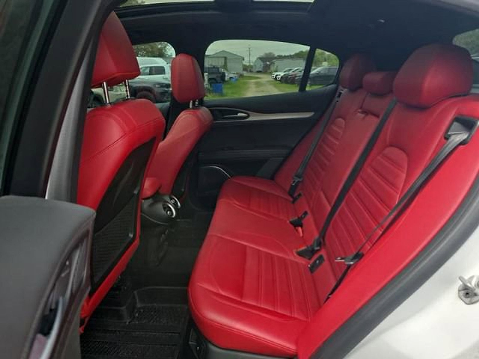 Used 2023 Alfa Romeo Stelvio Veloce AWD/4WD image 11