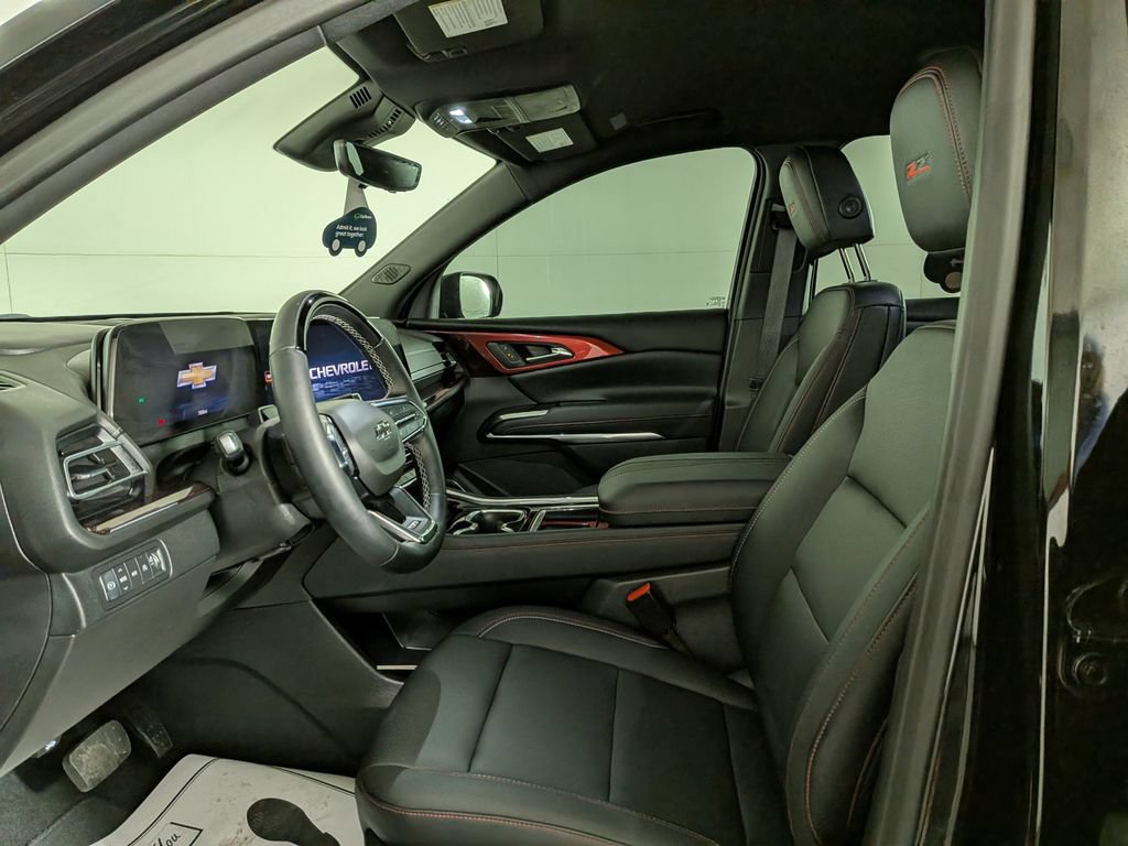 Certified 2024 Chevrolet Traverse Z71 w/ Enhanced Driving Package AWD/4WD image 19
