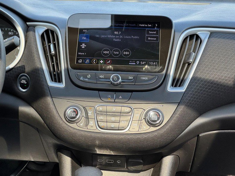 Used 2023 Chevrolet Malibu LT image 13