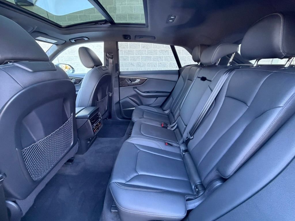 Used 2021 Audi Q8 Premium Plus w/ Premium Plus Package AWD/4WD image 24