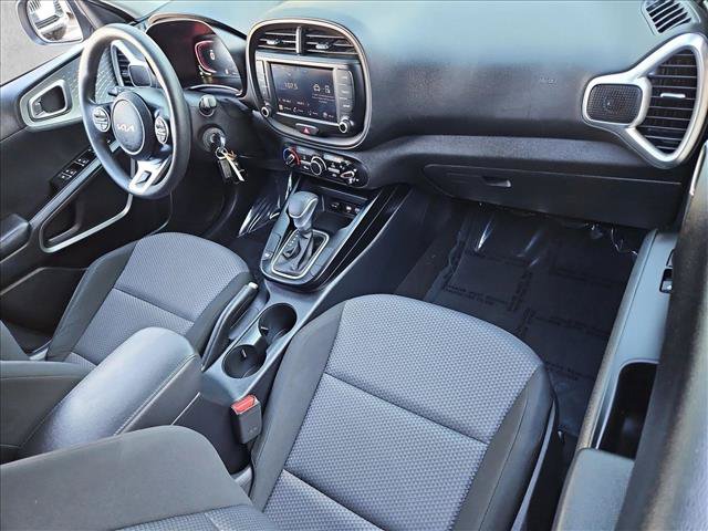 Used 2024 Kia Soul LX w/ Option Group 015 FWD image 20