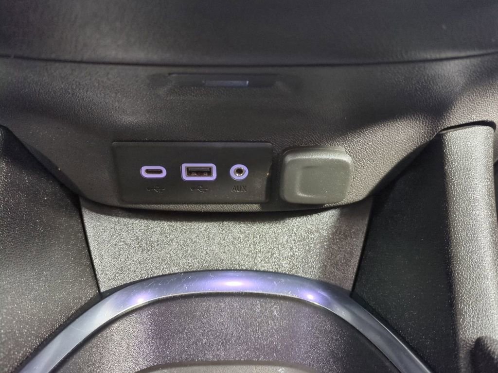 Used 2025 Chevrolet Malibu LT image 24