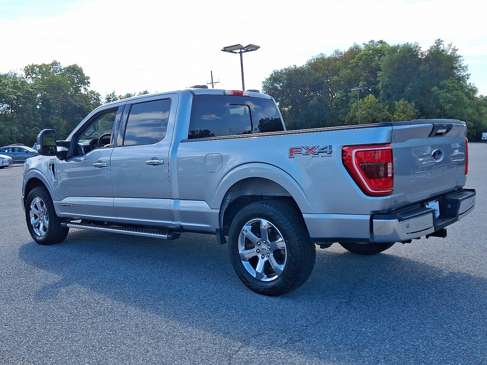 Used 2022 Ford F150 XLT w/ Equipment Group 301A Mid image 4