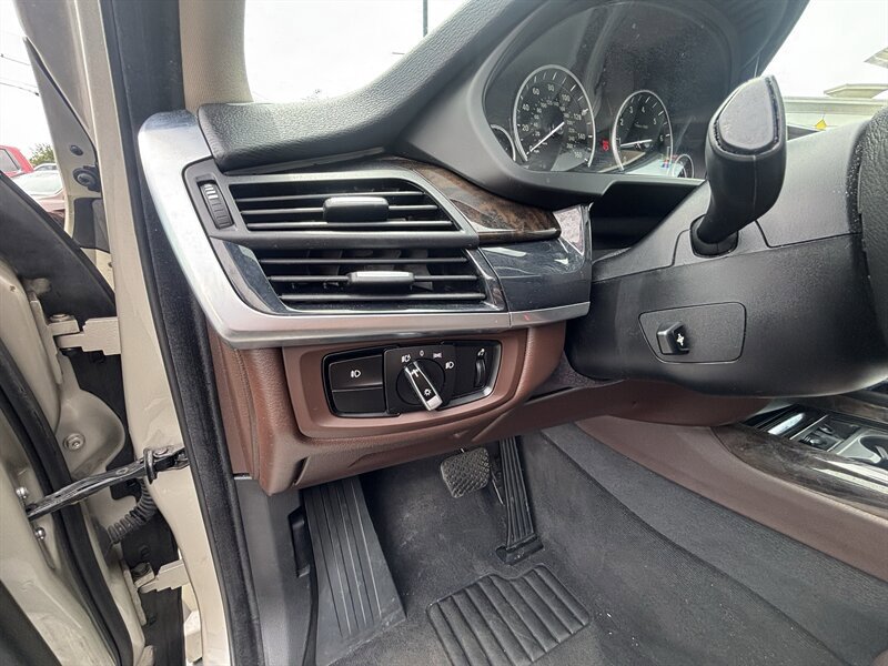 Used 2016 BMW X5 xDrive35i AWD/4WD image 14