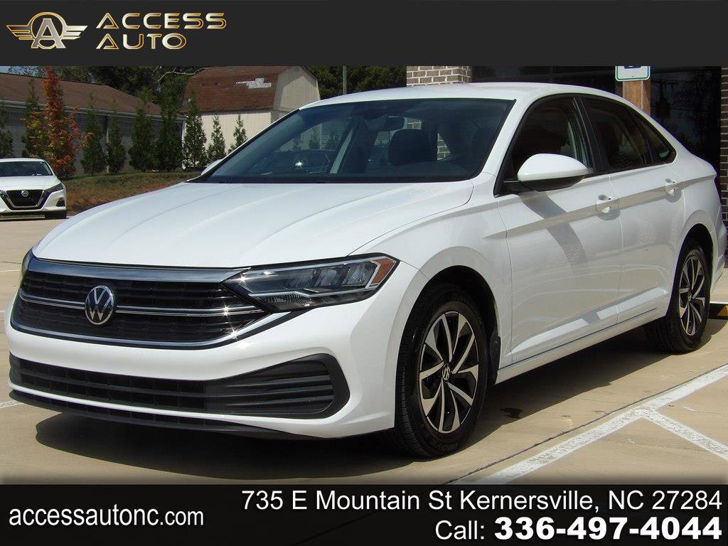 Used 2024 Volkswagen Jetta S image 1