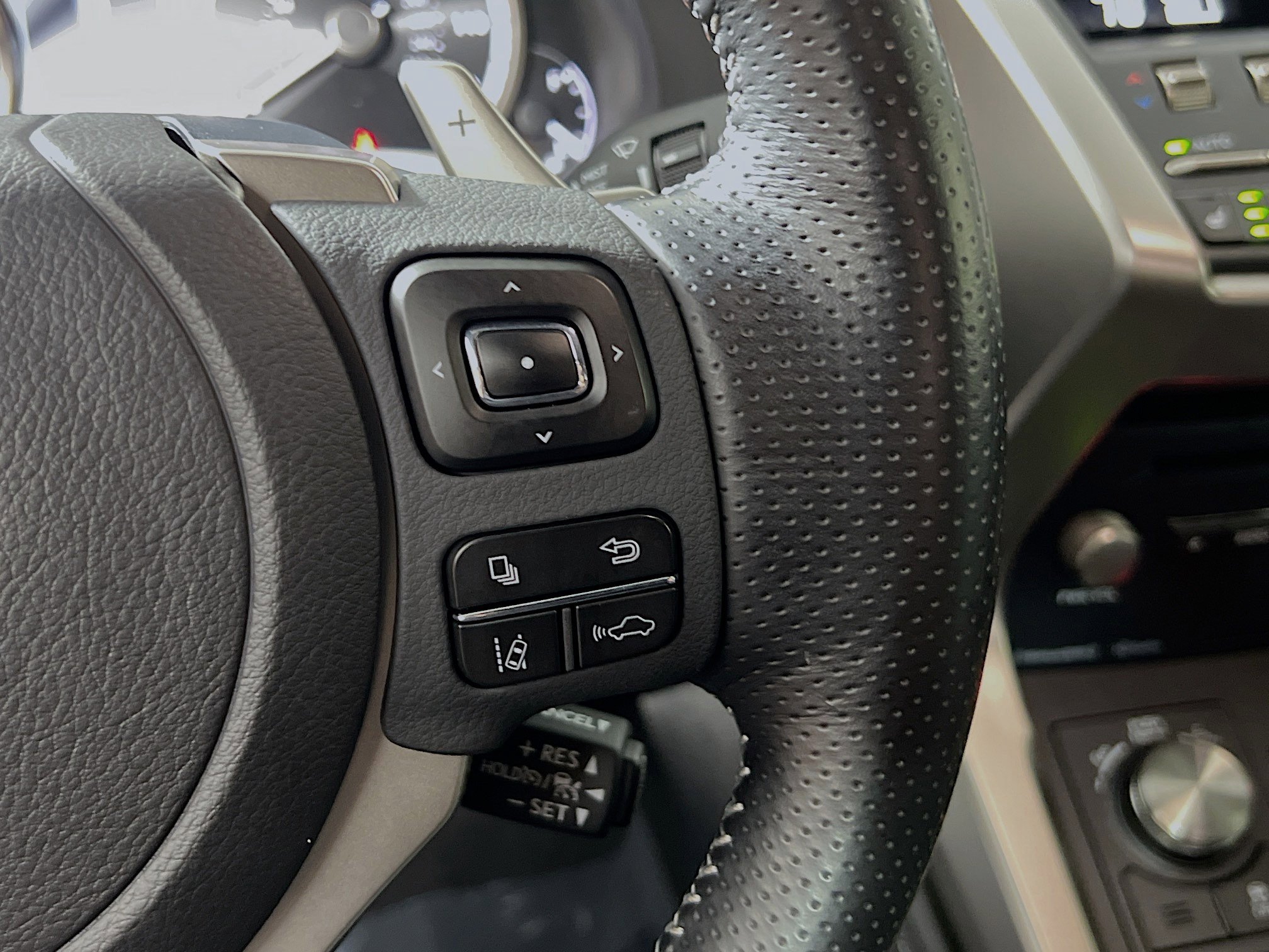 Used 2021 Lexus NX 300 F Sport w/ F Sport Premium Package FWD image 20