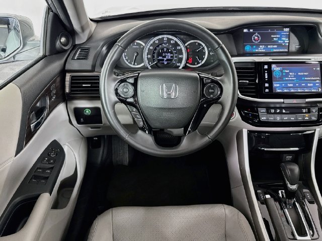 Used 2017 Honda Accord EX-L image 14