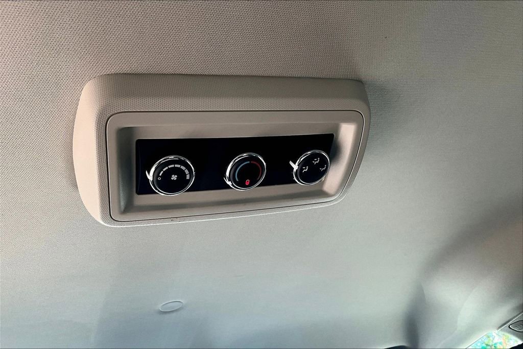 Used 2020 Dodge Grand Caravan SE FWD image 10