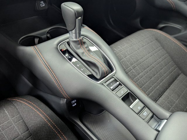 Certified 2025 Honda HR-V Sport image 26
