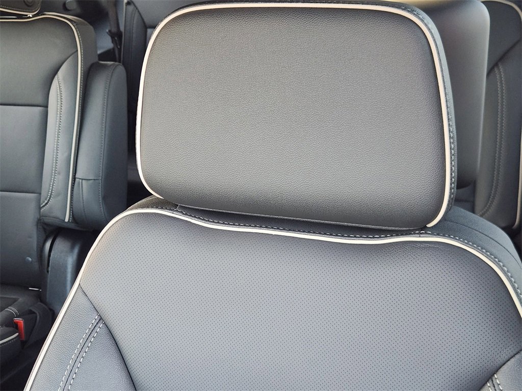 New 2026 GMC Yukon Elevation w/ Elevation Premium Package image 17